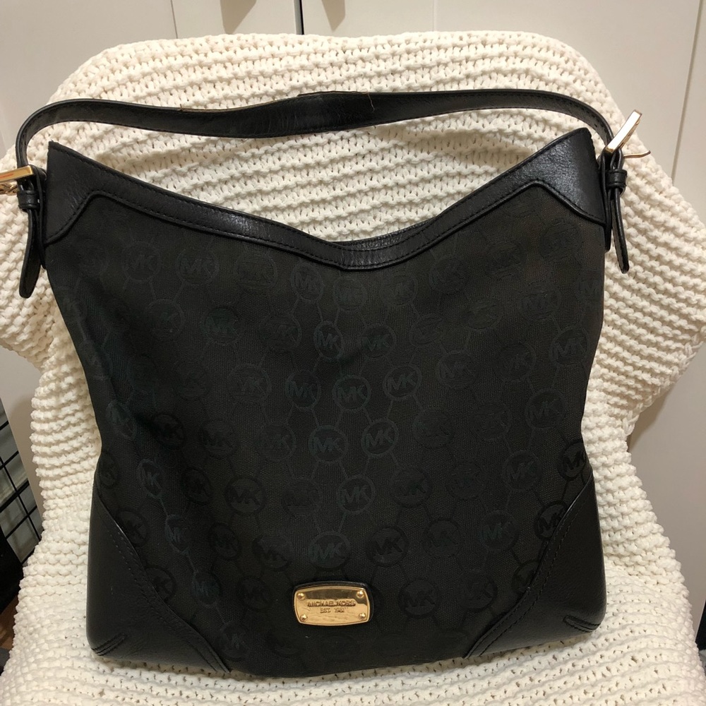 Michael Kors Shoulder Logo Bag